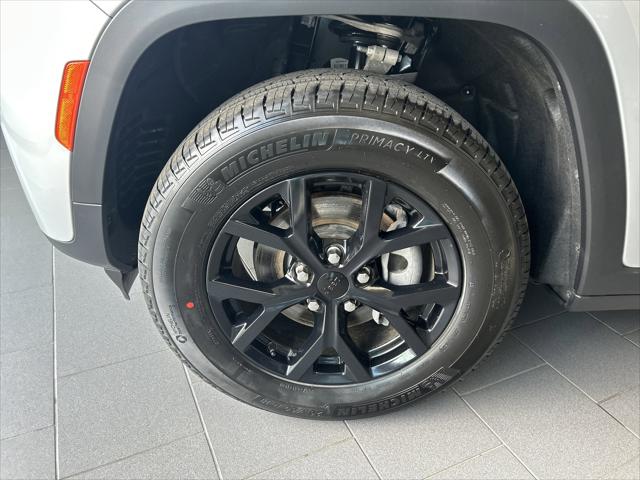 2026 Jeep Grand Cherokee Altitude 4x4