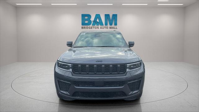 2026 Jeep Grand Cherokee GRAND CHEROKEE ALTITUDE 4X4