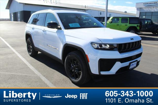 2026 Jeep Grand Cherokee GRAND CHEROKEE LAREDO ALTITUDE 4X4