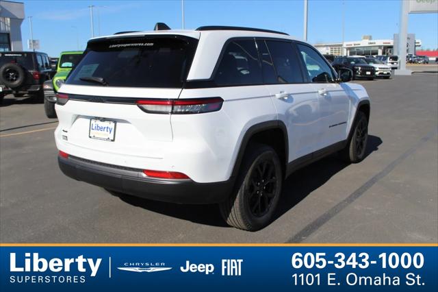 2026 Jeep Grand Cherokee GRAND CHEROKEE LAREDO ALTITUDE 4X4