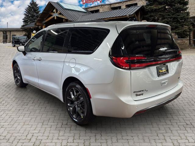 2026 Chrysler Pacifica PACIFICA SELECT AWD