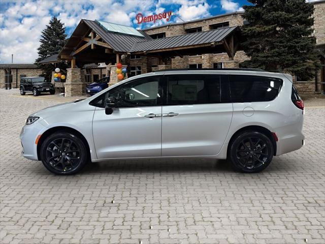 2026 Chrysler Pacifica PACIFICA SELECT AWD