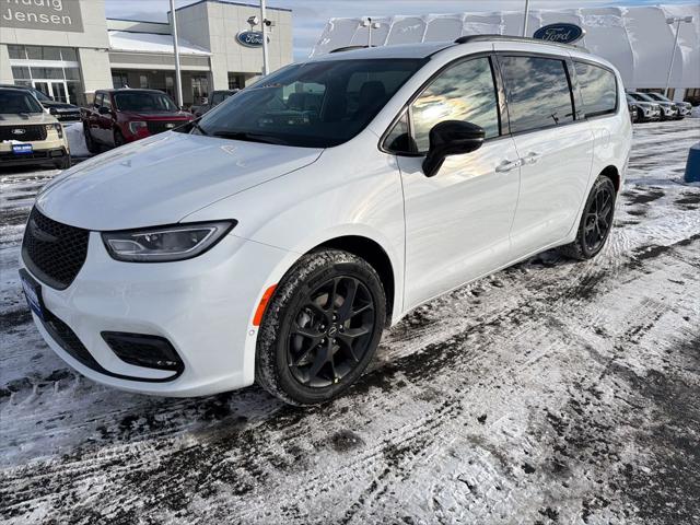 2026 Chrysler Pacifica PACIFICA SELECT AWD