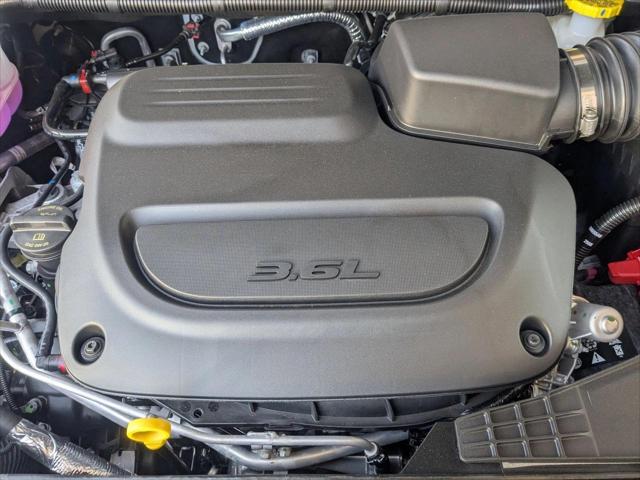 2026 Chrysler Pacifica Select AWD