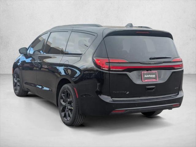 2026 Chrysler Pacifica Select AWD