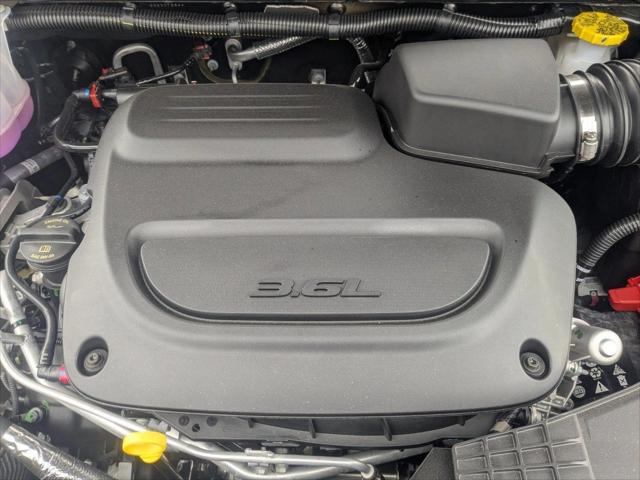 2026 Chrysler Pacifica Select AWD