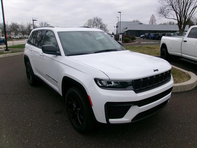 2026 Jeep Grand Cherokee GRAND CHEROKEE LAREDO ALTITUDE 4X4 2026 Jeep Grand Cherokee GRAND CHEROKEE LAREDO ALTITUDE 4X4