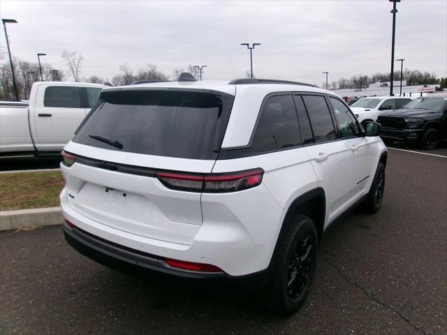 2026 Jeep Grand Cherokee GRAND CHEROKEE LAREDO ALTITUDE 4X4 2026 Jeep Grand Cherokee GRAND CHEROKEE LAREDO ALTITUDE 4X4