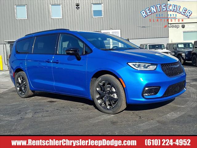 2026 Chrysler Pacifica PACIFICA SELECT AWD