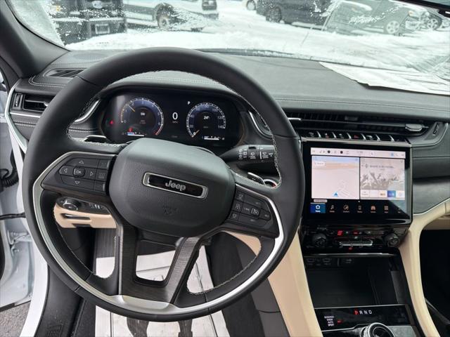 2025 Jeep Grand Cherokee GRAND CHEROKEE L LIMITED 4X4