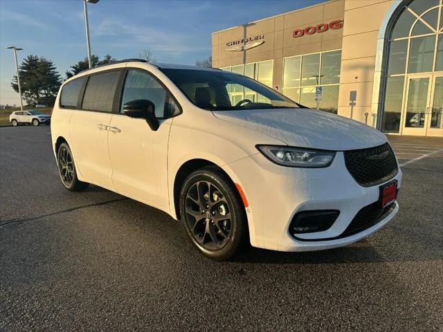 2026 Chrysler Pacifica PACIFICA SELECT