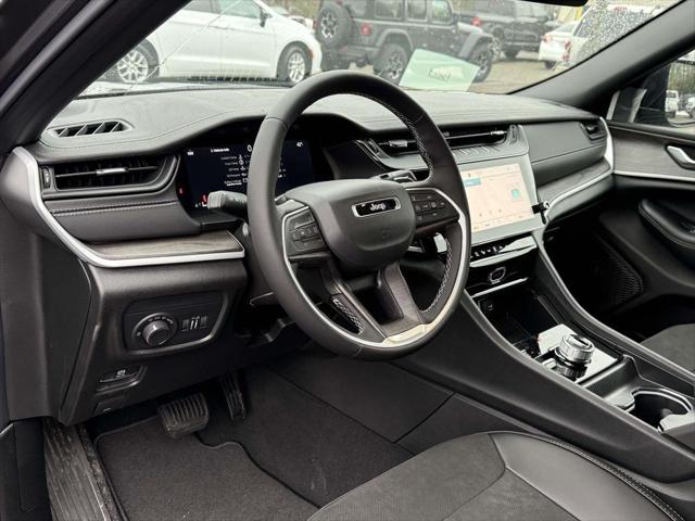 2026 Jeep Grand Cherokee GRAND CHEROKEE LAREDO ALTITUDE 4X4 2026 Jeep Grand Cherokee GRAND CHEROKEE LAREDO ALTITUDE 4X4