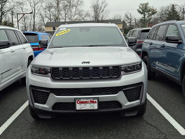 2026 Jeep Grand Cherokee GRAND CHEROKEE LAREDO ALTITUDE 4X4 2026 Jeep Grand Cherokee GRAND CHEROKEE LAREDO ALTITUDE 4X4