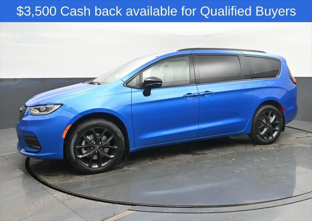 2026 Chrysler Pacifica PACIFICA SELECT AWD