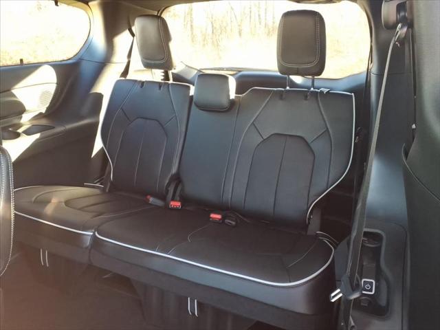 2026 Chrysler Pacifica Limited AWD