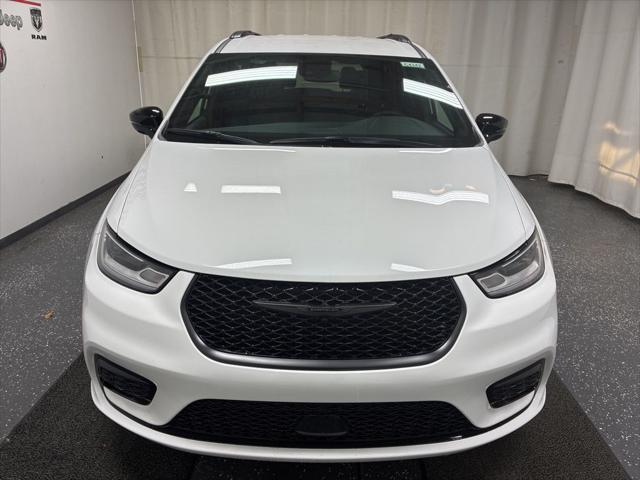 2026 Chrysler Pacifica PACIFICA SELECT AWD 2026 Chrysler Pacifica PACIFICA SELECT AWD