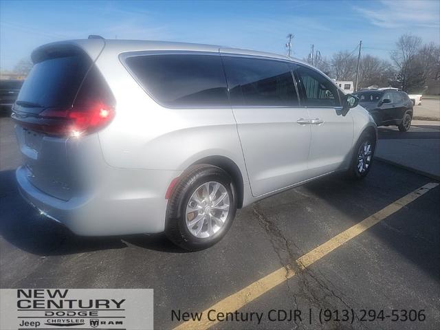 2026 Chrysler Pacifica Limited AWD