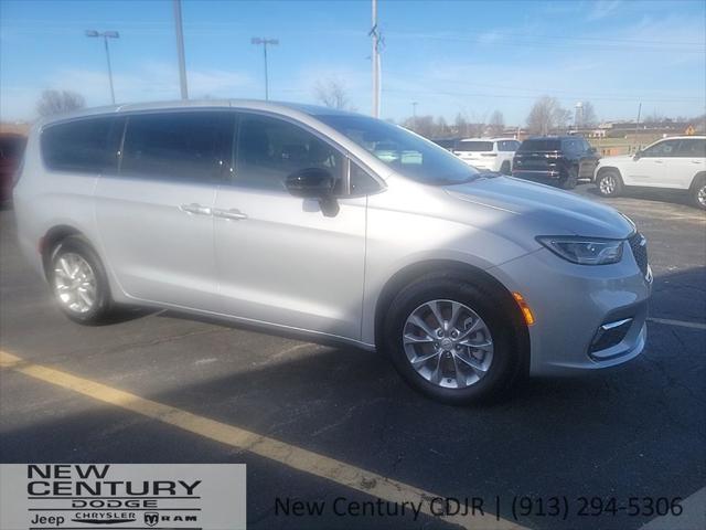 2026 Chrysler Pacifica Limited AWD