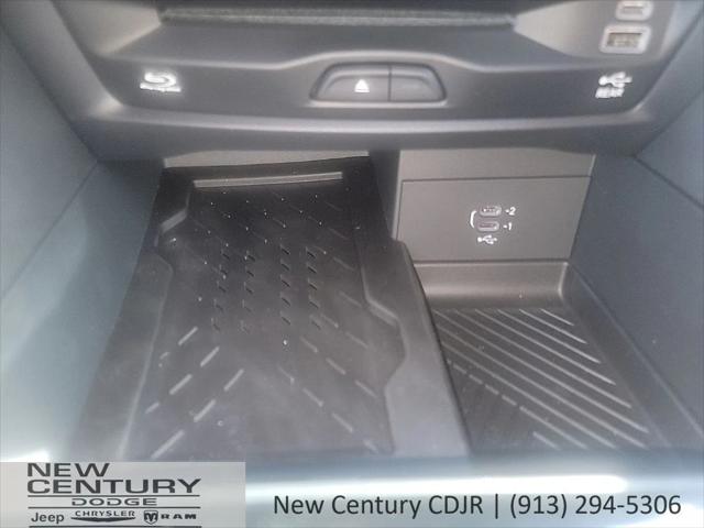 2026 Chrysler Pacifica Limited AWD