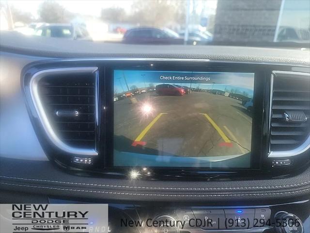 2026 Chrysler Pacifica Limited AWD