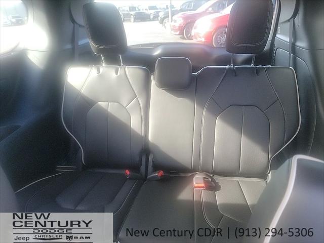 2026 Chrysler Pacifica Limited AWD