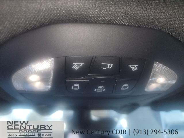 2026 Chrysler Pacifica Limited AWD