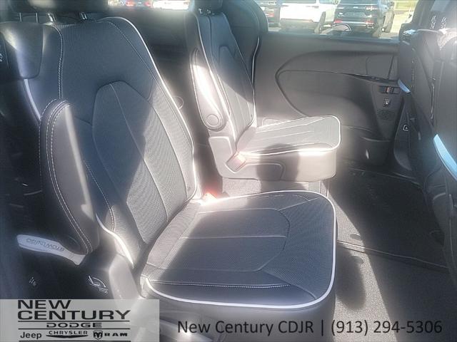 2026 Chrysler Pacifica Limited AWD