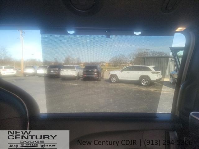 2026 Chrysler Pacifica Limited AWD