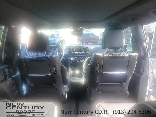 2026 Chrysler Pacifica Limited AWD