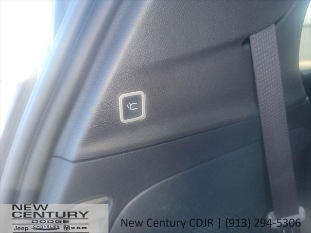 2026 Chrysler Pacifica Limited AWD
