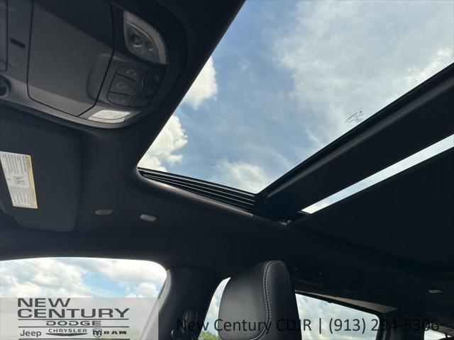 2026 Chrysler Pacifica Limited AWD