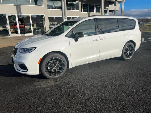 2026 Chrysler Pacifica PACIFICA SELECT