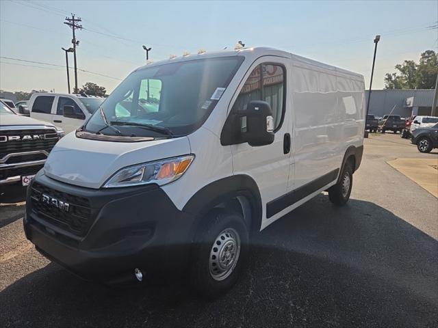 2026 Ram ProMaster Cargo Van Tradesman Low Roof 136 WB w/Pass Seat