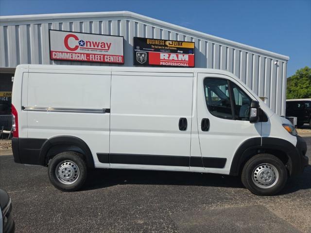 2026 Ram ProMaster Cargo Van Tradesman Low Roof 136 WB w/Pass Seat