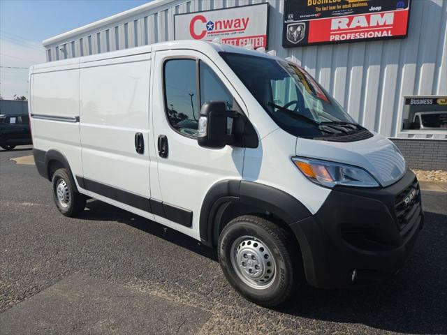 2026 Ram ProMaster Cargo Van Tradesman Low Roof 136 WB w/Pass Seat