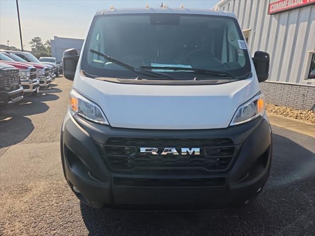 2026 Ram ProMaster Cargo Van Tradesman Low Roof 136 WB w/Pass Seat