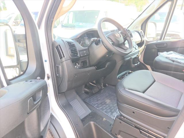 2026 Ram ProMaster Cargo Van Tradesman Low Roof 136 WB w/Pass Seat