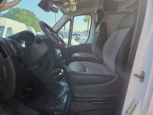 2026 Ram ProMaster Cargo Van Tradesman Low Roof 136 WB w/Pass Seat