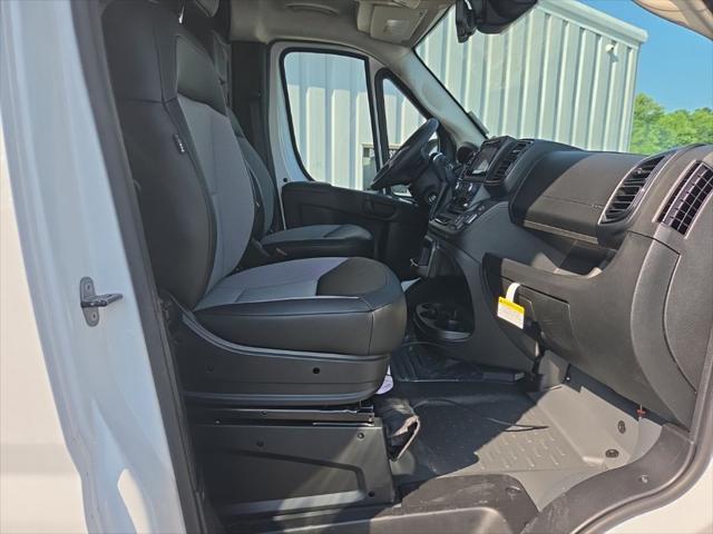 2026 Ram ProMaster Cargo Van Tradesman Low Roof 136 WB w/Pass Seat