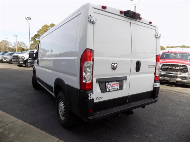 2026 Ram ProMaster Cargo Van Tradesman Low Roof 136" WB w/Pass Seat