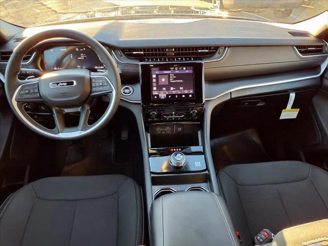 2025 Jeep Grand Cherokee GRAND CHEROKEE LAREDO X 4X2 2025 Jeep Grand Cherokee GRAND CHEROKEE LAREDO X 4X2