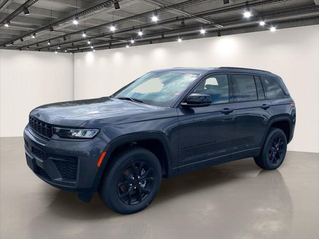 2026 Jeep Grand Cherokee GRAND CHEROKEE LAREDO ALTITUDE 4X4
