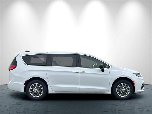2026 Chrysler Pacifica PACIFICA LIMITED AWD