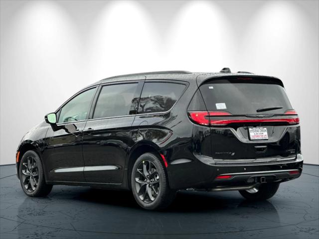 2026 Chrysler Pacifica Limited AWD