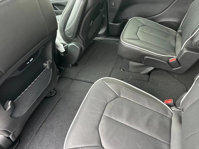2026 Chrysler Pacifica Limited AWD