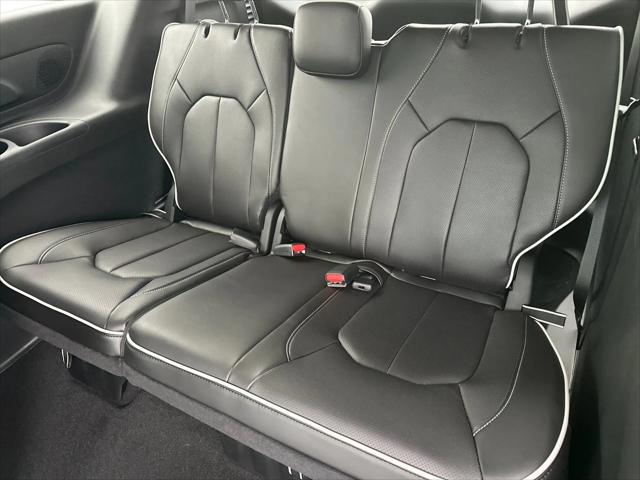 2026 Chrysler Pacifica Limited AWD