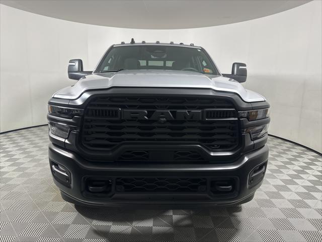 2026 RAM Ram 3500 RAM 3500 TRADESMAN CREW CAB 4X4 64 BOX