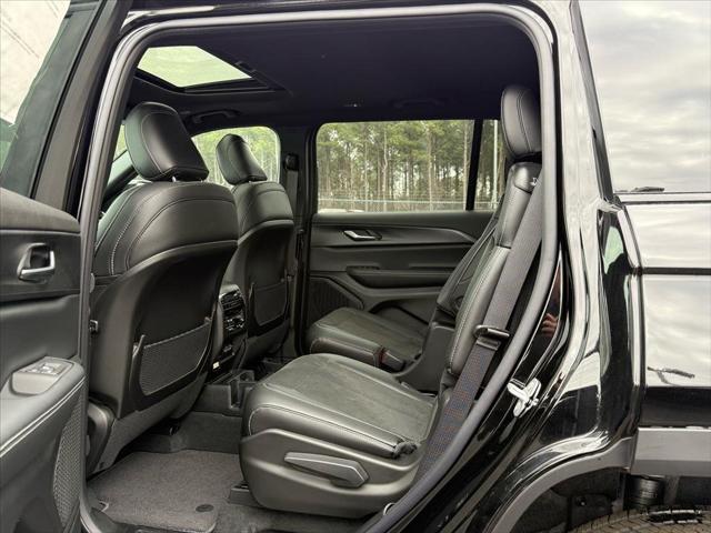 2025 Jeep Grand Cherokee Altitude X 4x2