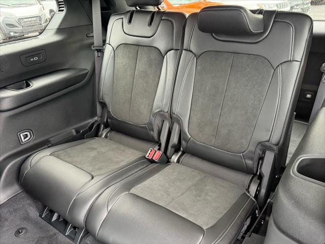 2025 Jeep Grand Cherokee Altitude X 4x2
