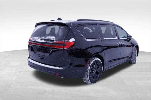 2026 Chrysler Pacifica PACIFICA SELECT AWD